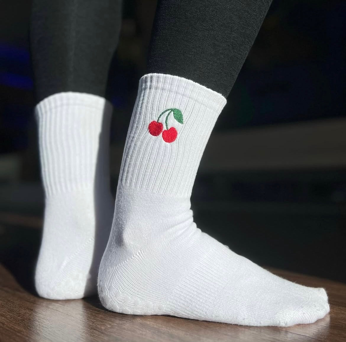 HEXSOX - Embroidered Crew Socks - Cherries