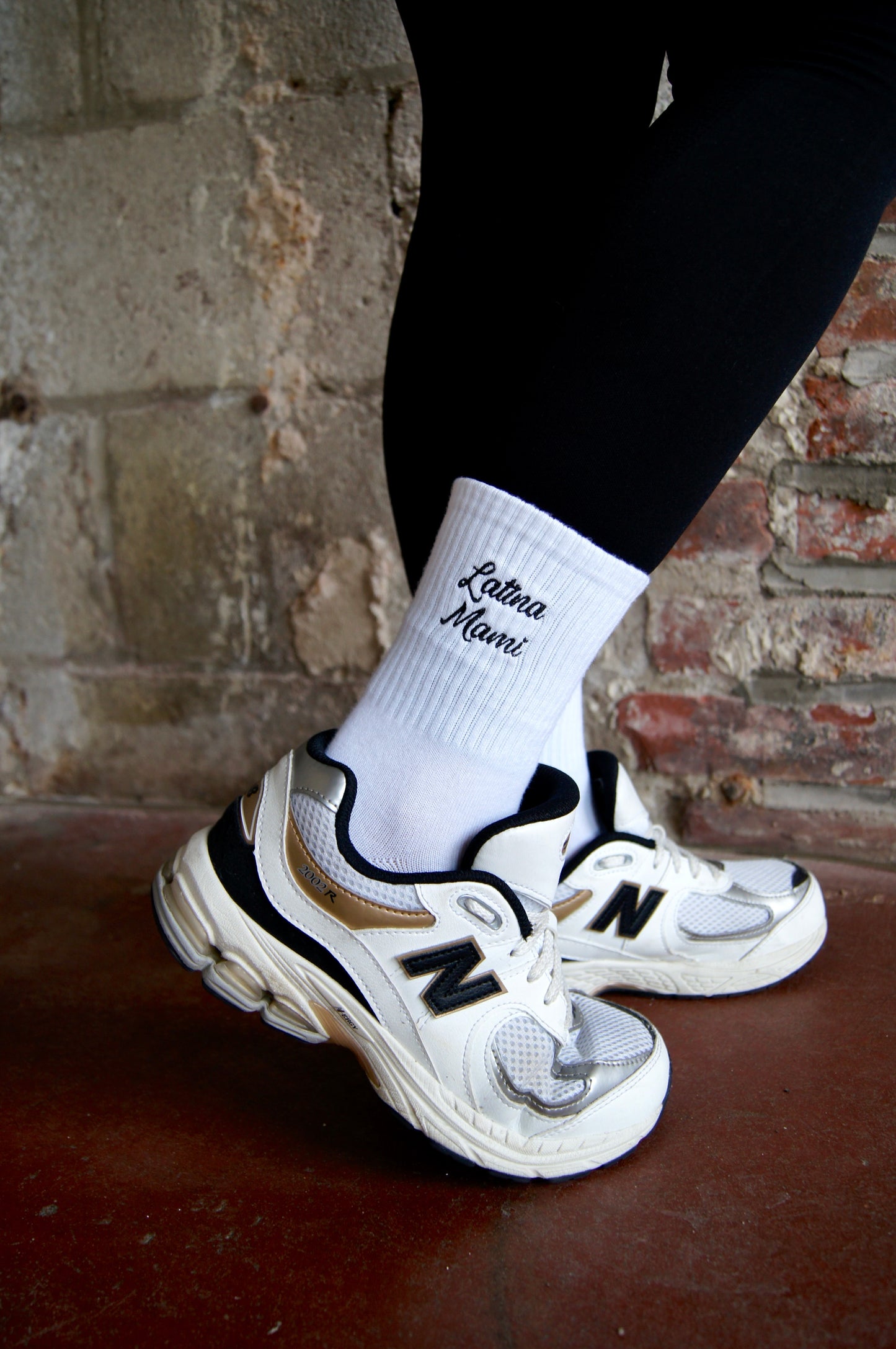 HEXSOX x Shenergy - Embroidered Crew Socks - Latina Mami